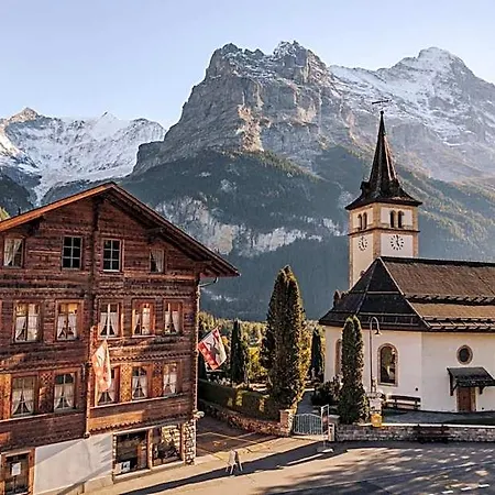 Hotel Fiescherblick 3*